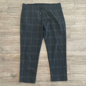 Zara Plaid Cropped Joggers Pants size L